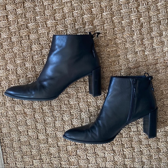 Stuart Weitzman leather boots - Picture 5 of 6